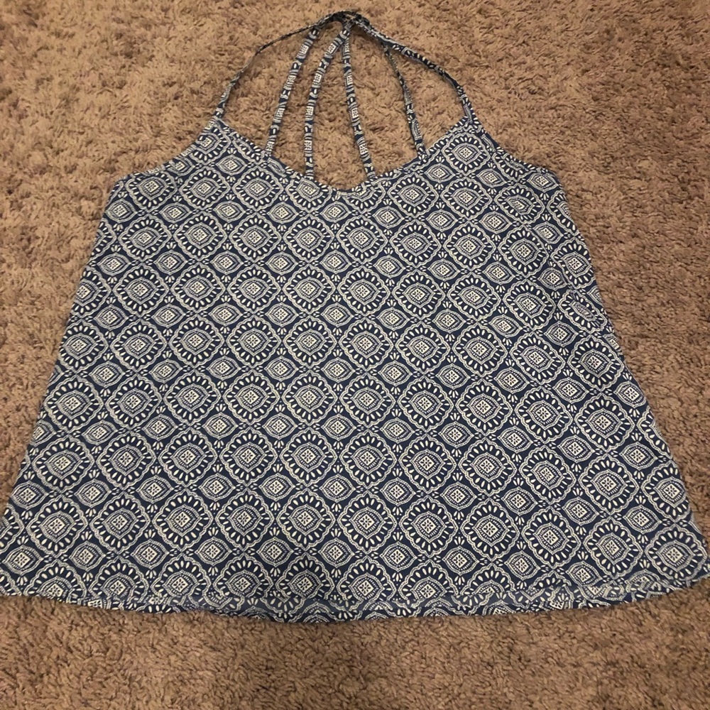 Hollister Tank